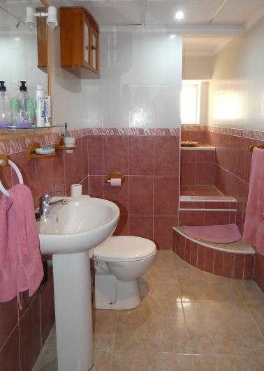 Image No.52-5 Bed Villa / Detached for sale