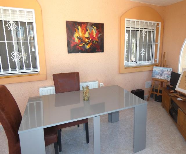 Image No.8-3 Bed Villa / Detached for sale