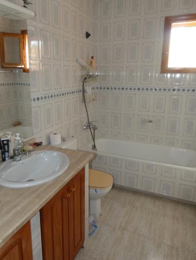 Image No.17-4 Bed Villa / Detached for sale