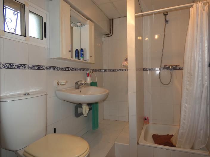 Image No.52-4 Bed Villa / Detached for sale