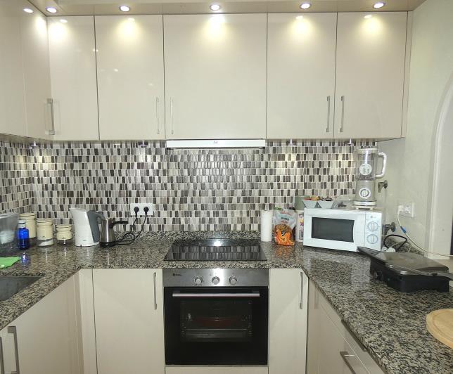 Image No.20-2 Bed Villa / Detached for sale