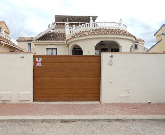 Image No.5-3 Bed Villa / Detached for sale