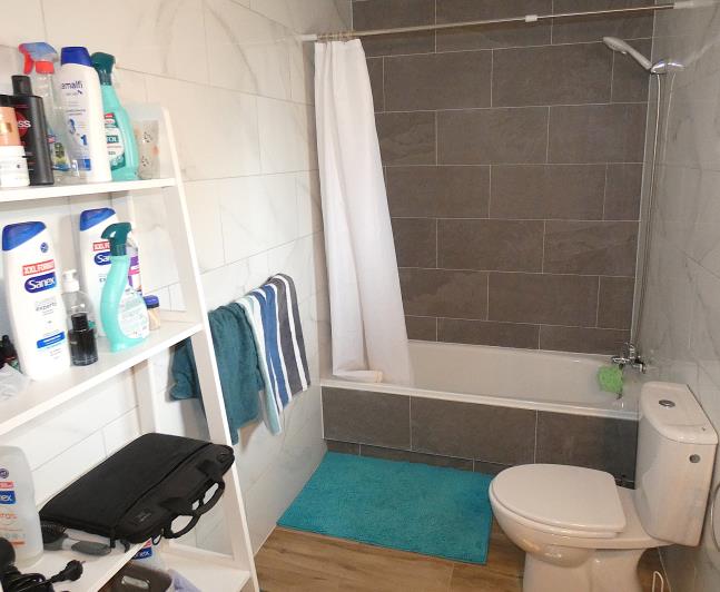 Image No.44-3 Bed Villa / Detached for sale