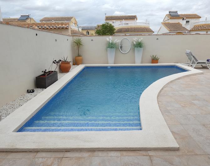 Image No.54-3 Bed Villa / Detached for sale