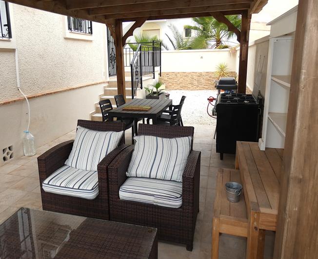 Image No.59-3 Bed Villa / Detached for sale