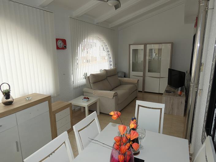 Image No.9-2 Bed Semi-Detached for sale