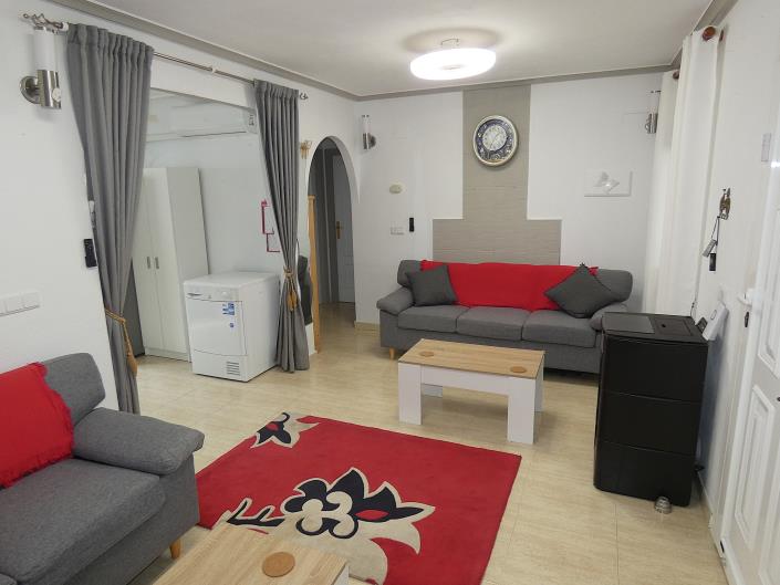 Image No.13-2 Bed Semi-Detached for sale