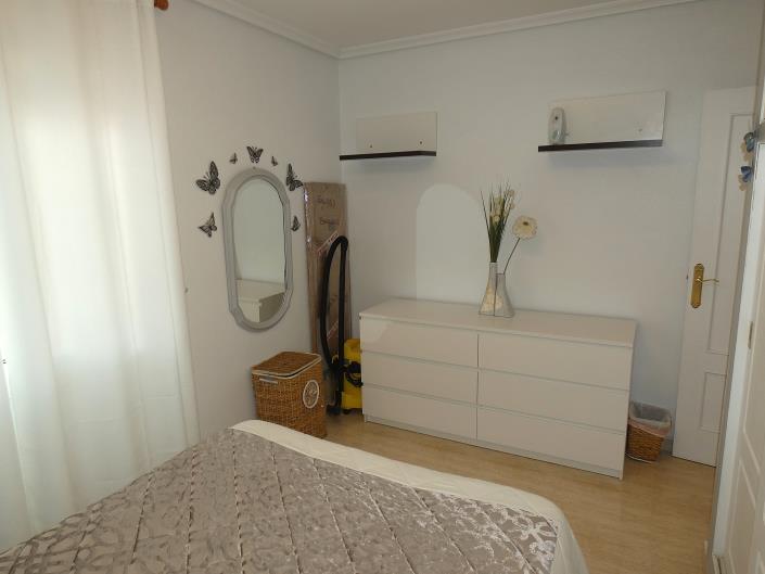 Image No.19-2 Bed Semi-Detached for sale