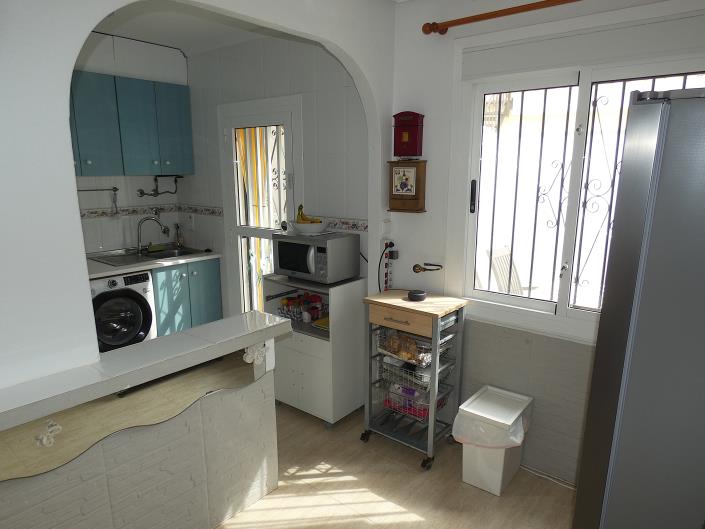 Image No.28-2 Bed Semi-Detached for sale