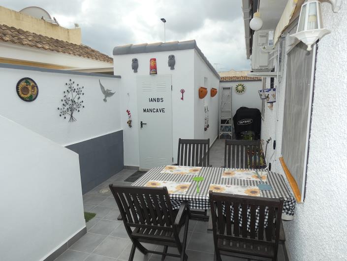 Image No.35-2 Bed Semi-Detached for sale