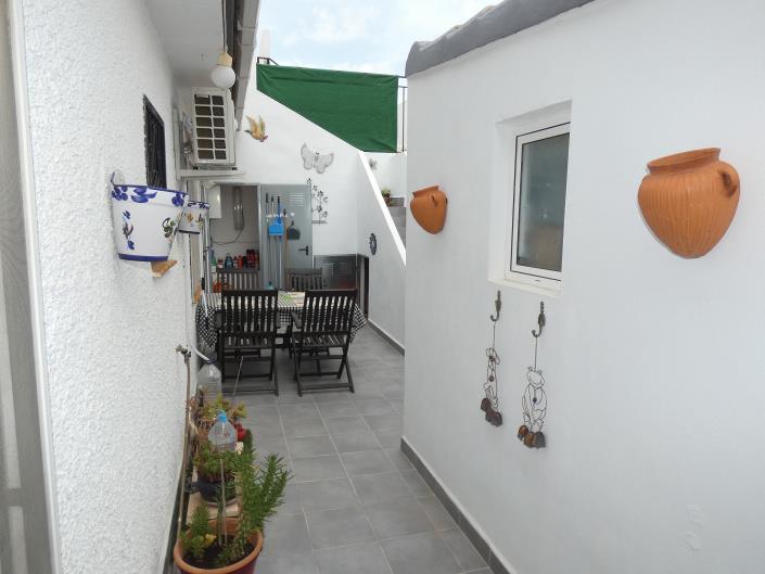 Image No.38-2 Bed Semi-Detached for sale