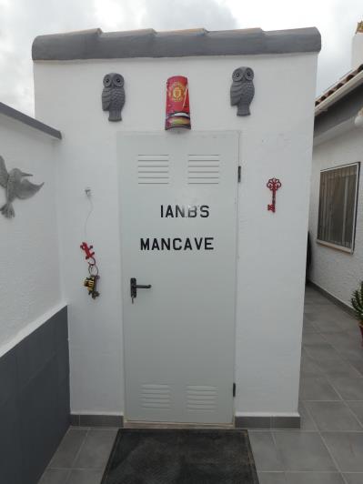 Image No.41-2 Bed Semi-Detached for sale