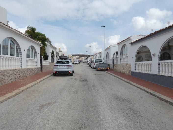 Image No.51-2 Bed Semi-Detached for sale