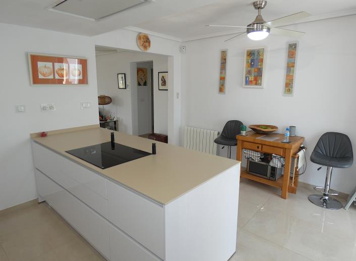 Image No.30-3 Bed Villa / Detached for sale