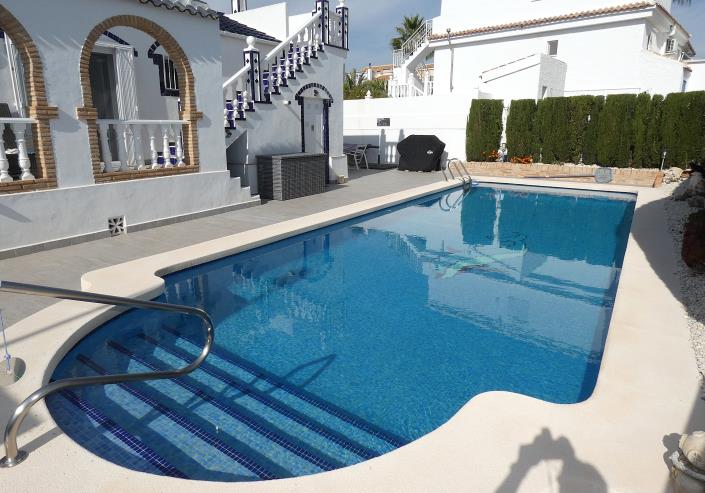 Image No.37-3 Bed Villa / Detached for sale