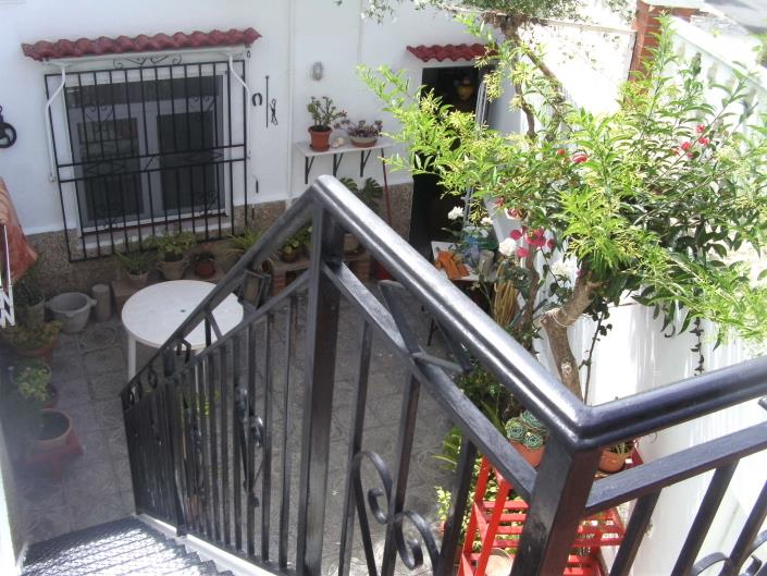 Image No.13-4 Bed House for sale