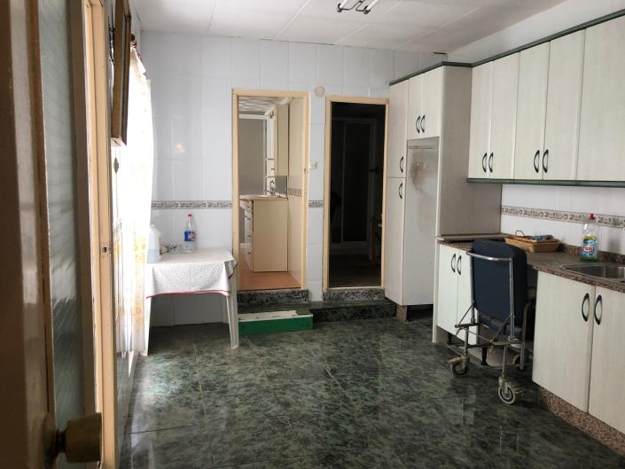 Image No.9-3 Bed House for sale