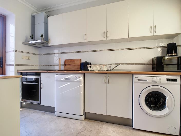 Image No.18-2 Bed Townhouse for sale