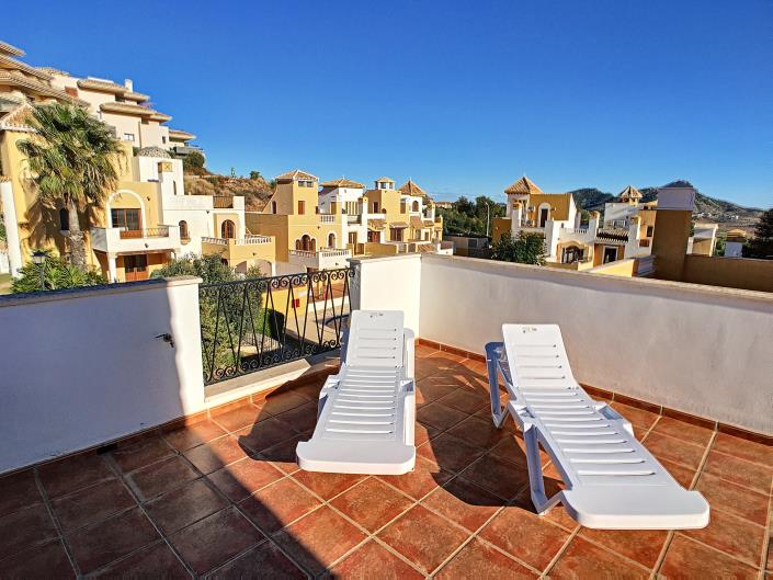 Image No.26-2 Bed Townhouse for sale