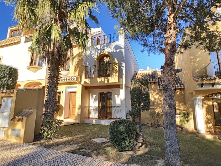 Image No.29-2 Bed Townhouse for sale