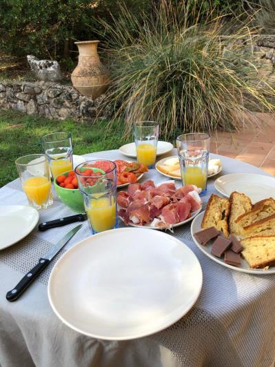 Image No.17-3 Bed Country House for sale