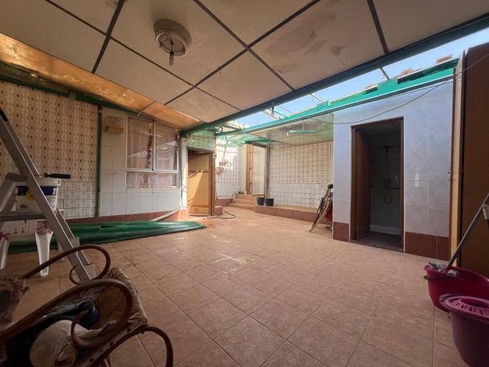 Image No.19-5 Bed Townhouse for sale