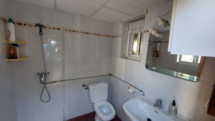 Image No.33-5 Bed Townhouse for sale