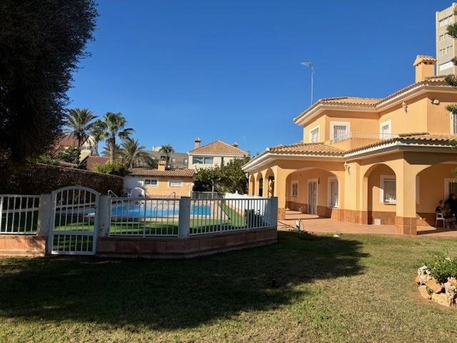 Image No.18-Villa de 8 chambres à vendre à La Manga del Mar Menor