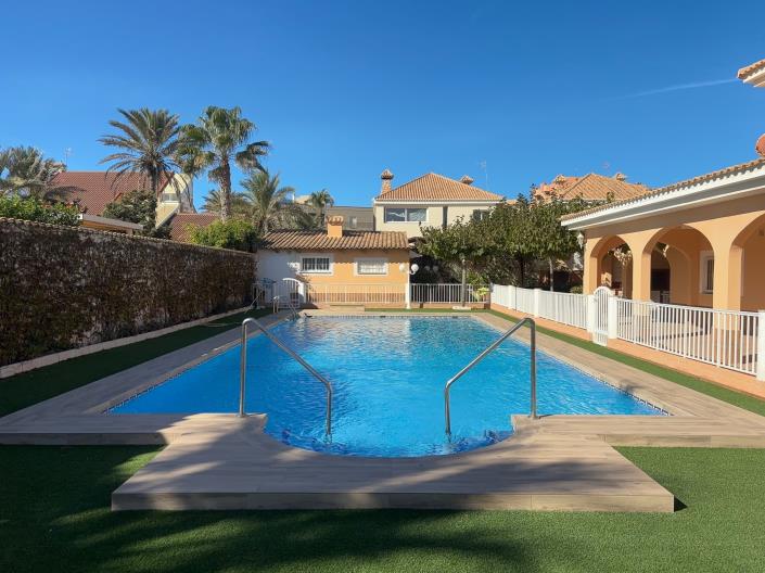 Image No.23-Villa de 8 chambres à vendre à La Manga del Mar Menor