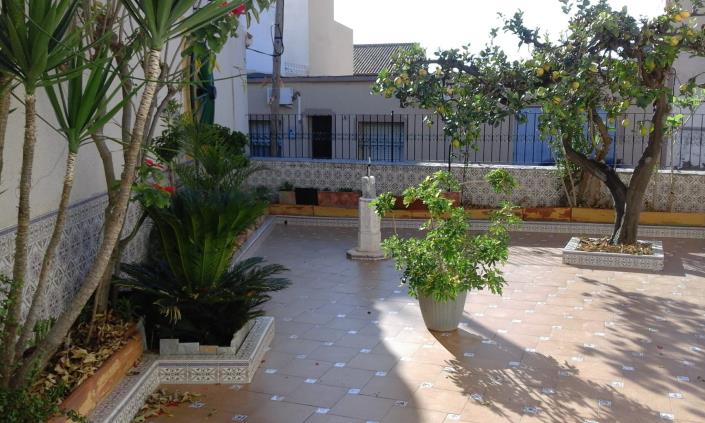 Image No.5-4 Bed House for sale