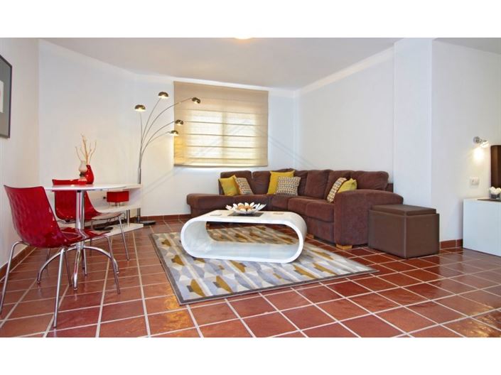 Image No.27-7 Bed House for sale