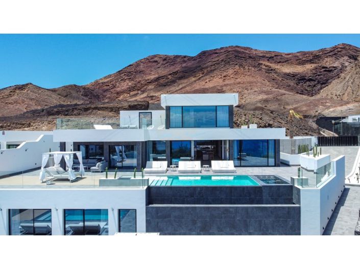 Image No.7-7 Bed Villa for sale