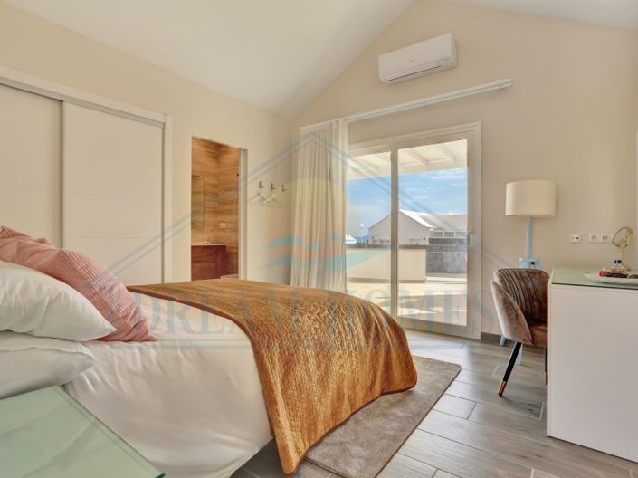 Image No.20-5 Bed Villa for sale