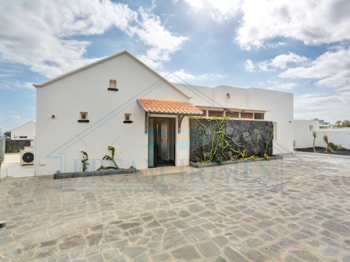 Image No.7-5 Bed Villa for sale