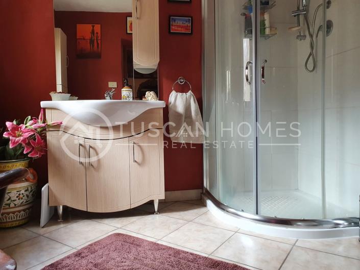 Image No.14-4 Bed Farmhouse for sale