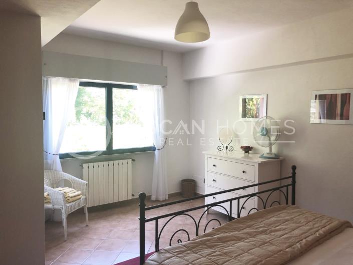 Image No.6-3 Bed Townhouse for sale