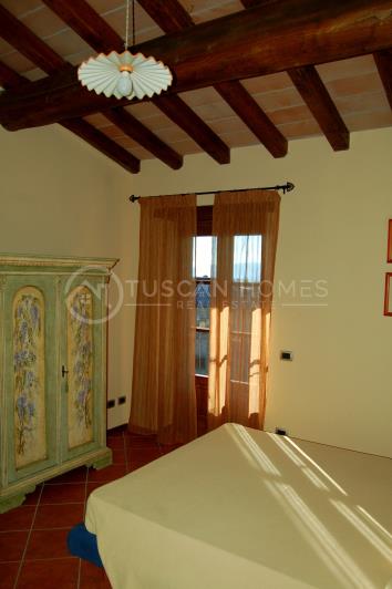 Image No.17-8 Bed Farmhouse for sale