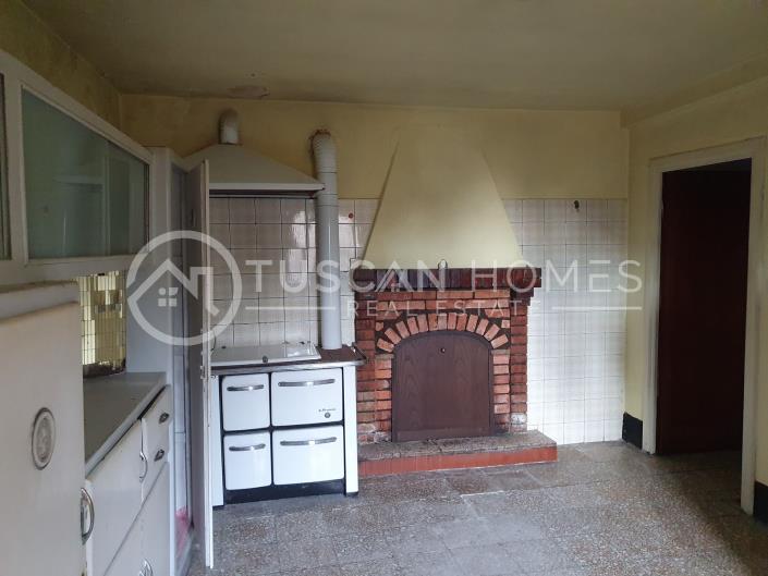 Image No.17-5 Bed Townhouse for sale