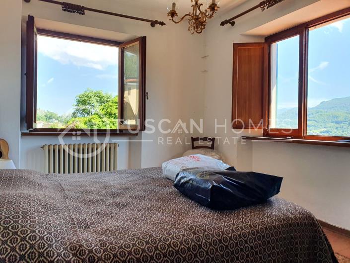 Image No.2-Maison de 3 chambres à vendre à Castelnuovo di Garfagnana