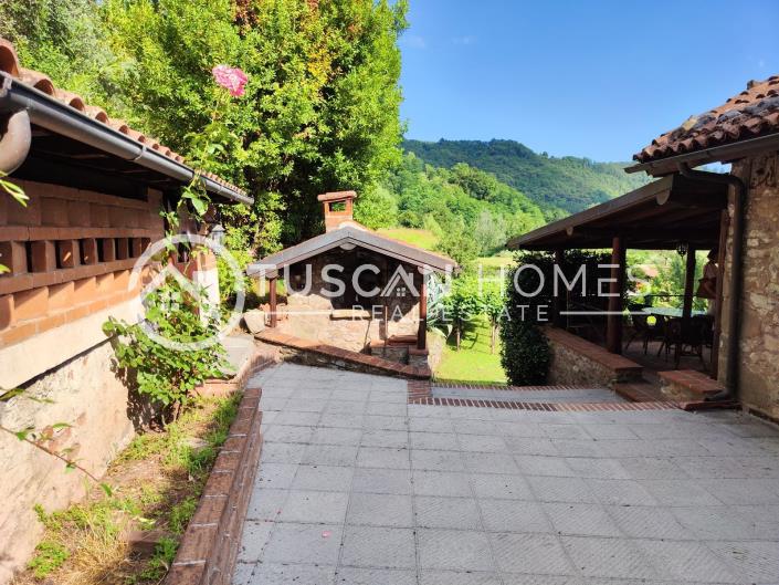 Image No.15-4 Bed Farmhouse for sale