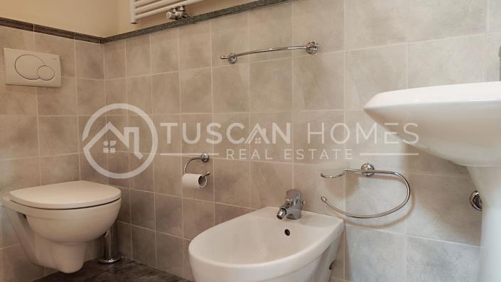 Image No.10-9 Bed Hotel for sale