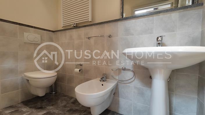 Image No.11-9 Bed Hotel for sale