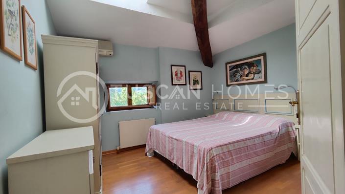 Image No.9-9 Bed Hotel for sale