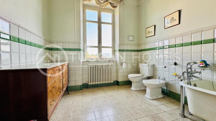 Image No.7-5 Bed Villa for sale