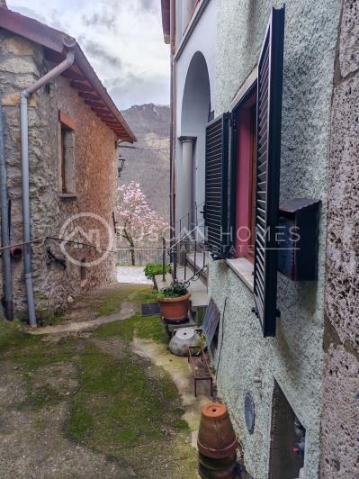 Image No.6-2 Bed Townhouse for sale