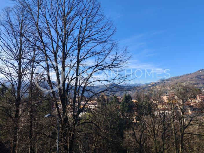 Image No.26-4 Bed Apartment for sale