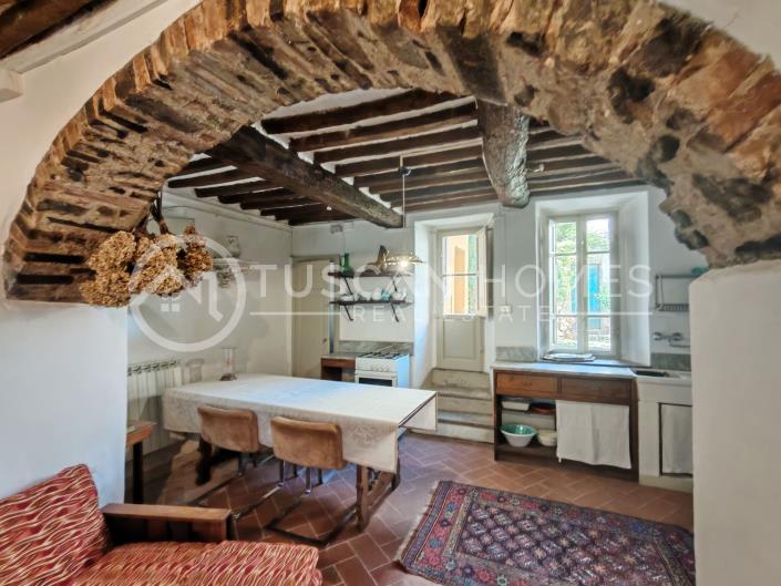 Image No.9-2 Bed Townhouse for sale