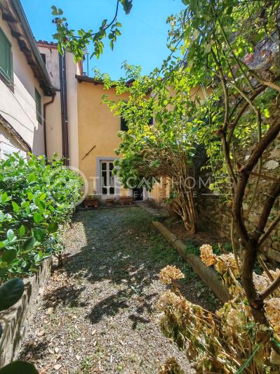 Image No.16-2 Bed Townhouse for sale