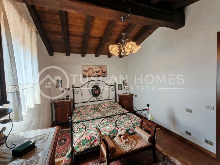 Image No.7-2 Bed Farmhouse for sale