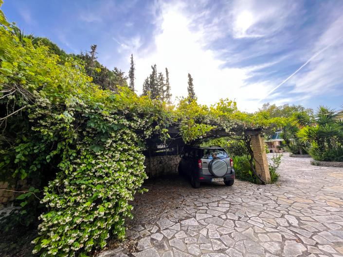 Image No.52-5 Bed Villa for sale